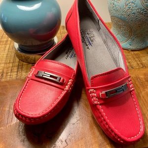 Life Stride coral driving shoes